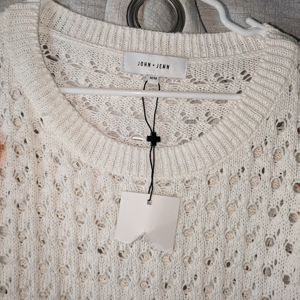 NWT John + Jenn Helx Floral Crochet Applique Sweater In Medium - Picture 10 of 13